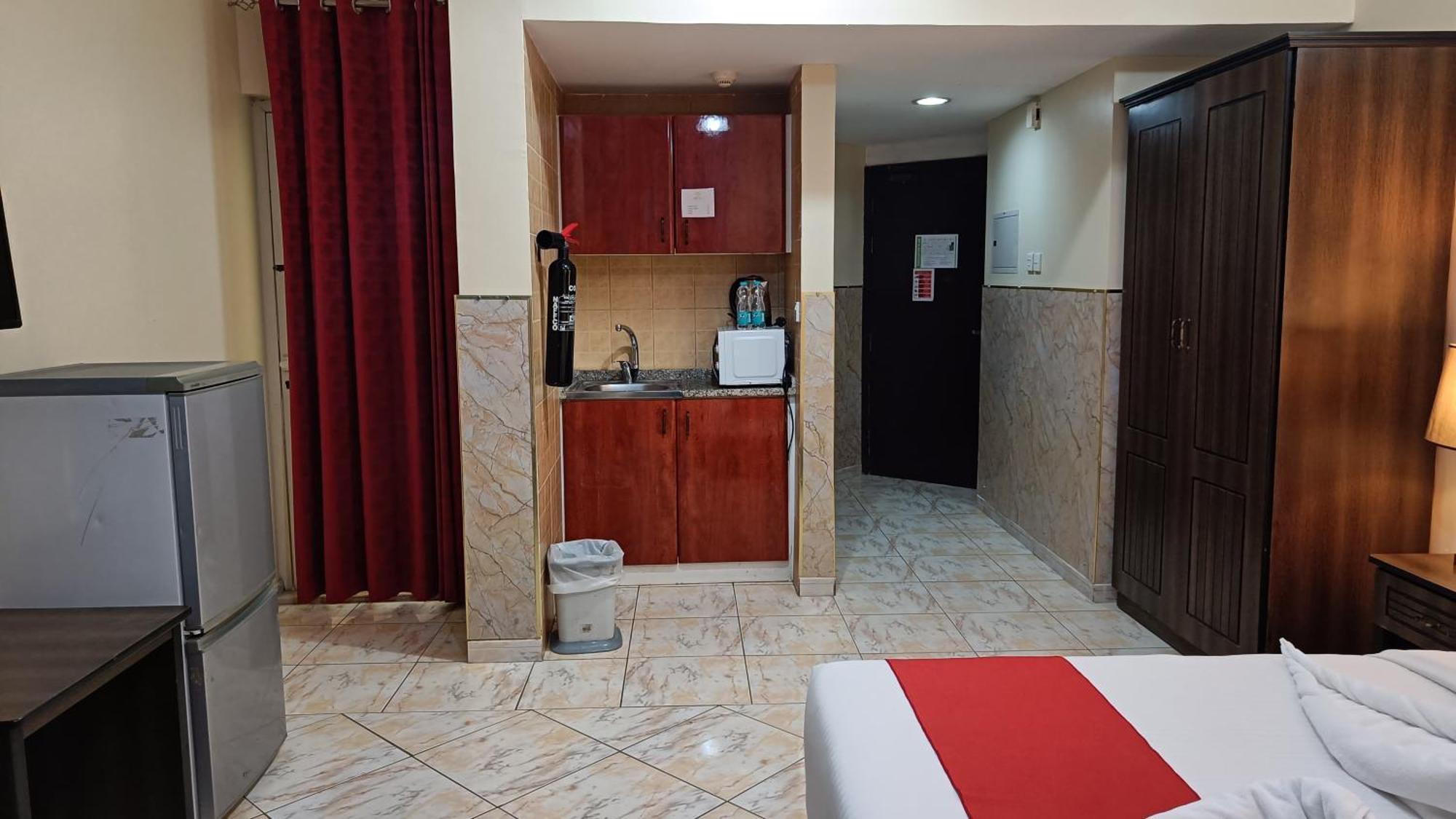 שארג'ה Ruwi Beach Hotel Apartments - Maha Hospitality Group מראה חיצוני תמונה
